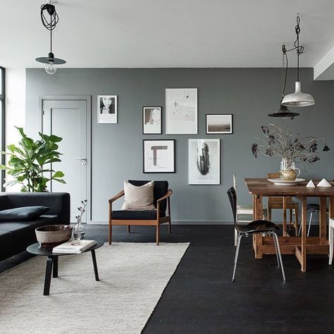 Black Grey Living Room, Dark Floor Living Room, Dark Grey Living Room, Carpet Diy, Grey Walls Living Room, Scandinavian Design Living Room, Living Room Wood Floor, Dark Floors, Black Living Room