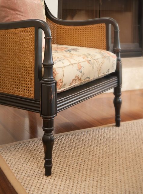 two tone, caning lighter...possibly do this with the chair I just purchased...? Veranda Interiors, Sunroom Furniture, Mantel Design, British Colonial Style, Interior Design Awards, Diy Furniture Easy, Doing Something, Colonial Style, House Interior Decor