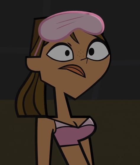 courtney screenshot from TDA (total drama) Totally Drama Island Pfp, Courtney Total Drama Wallpaper, Courtney Pfp Total Drama, Lindsay Total Drama Pfp, Courtney A Tutto Reality, Courtly Total Drama, Courtney Tdi Pfp, Courtney Total Drama Pfp, Total Drama Island Icons