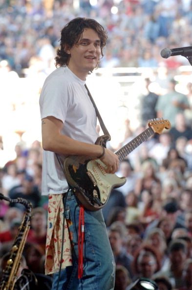 John Mayer Early 2000s, Gig Outfits, John Mayer Guitar, Gig Outfit, John Clayton, Music Inspiration, Guitar Photography, John 3, John Mayer