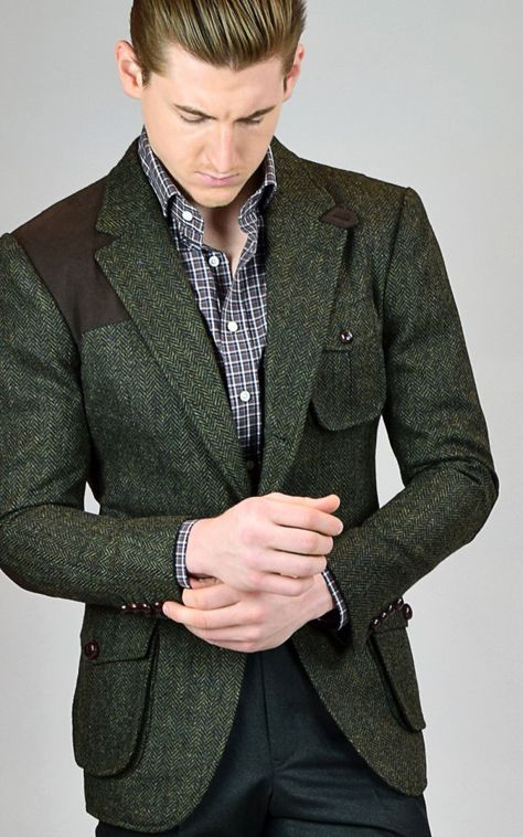 FOREST GREEN HERRINGBONE HUNTING JACKET Tweed Shooting Jacket, Green Sport Coat, Party Wear Blazers, Hunting Suit, Norfolk Jacket, Wedding Blazers, Tweed Sport Coat, Classy Suits, Hunting Jacket