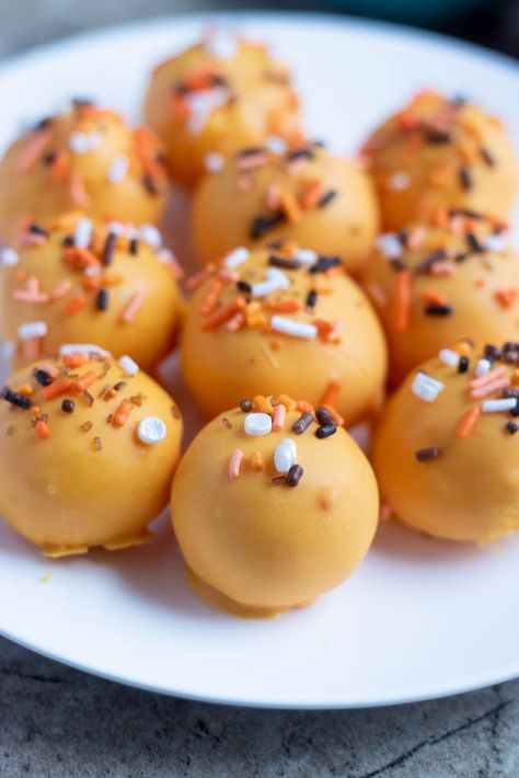 Orange Creamsicle Truffles, Creamsicle Truffles, Orange Desserts, Marshmallow Sweets, Cookie Truffles, Truffle Cookies, Dessert Truffles, Caramel Truffle, Candy Truffles