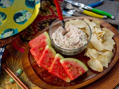 Whipped Spam Dip and Taro Chips Spam Dip, Taro Chips Recipe, Taro Chips, Dp Ideas, Dogs Instagram, Ranch Kitchen, Instagram Username, Username Ideas, Tv Food