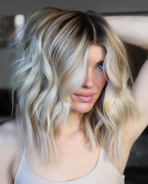 Blonde Balayage Lob with a Middle Part Blonde Side Bangs, Thick Bob Haircut, Long Graduated Bob, Straight Long Bob, Long Asymmetrical Bob, Angled Hair, Balayage Lob, Medium Length Blonde, Blonde Lob