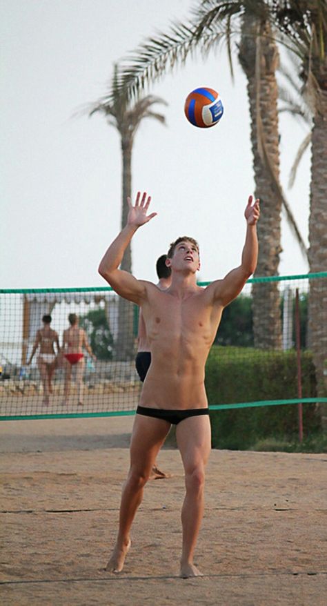 Beach Volley, Guys In Speedos, Volley Ball, The Perfect Guy, Beach Volleyball, Sport Man, Male Body, Male Beauty, Volleyball