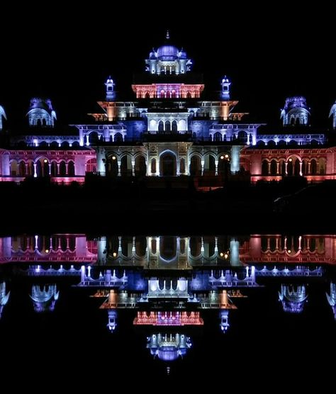 Albert Hall Museum lit during Diwali, Jaipur, Rajasthan. Diwali Jaipur, Albert Hall Museum Jaipur, Museum Lighting, Diwali Lights, Train Tour, Luxury Train, Travel India, Honeymoon Packages, Rajasthan India