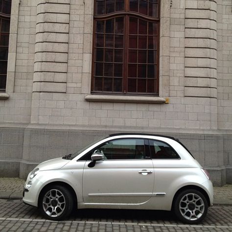 Fiat 500 pearl white - For more information regarding this car Click Here: http://1800carshow.com/newcar/quote?utm_source=0000-3146&utm_medium= Pearl White Car, Fiat 500 White, Fiat 500 Lounge, Fiat 500c, New Fiat, Fiat Cars, Fiat 600, Lovely Car, Fiat Abarth