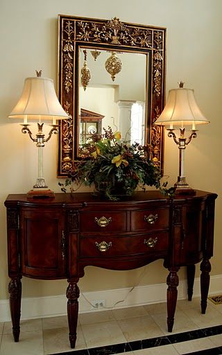 Traditional Elegance Formal Foyer, Foyer Tables, Entrance Idea, Design Entrance, Decor Entrance, Foyer Furniture, Design Hall, Hall Ideas, Entrance Decoration