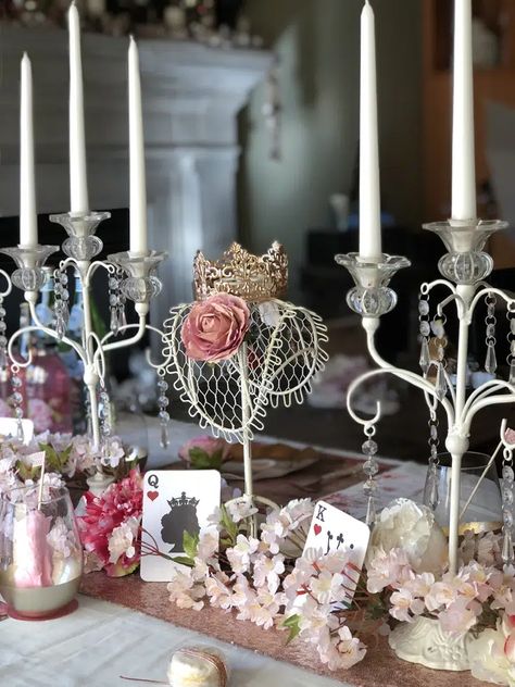 Royal Birthday Party Ideas For Women, Queen Party Theme Royal, Queen For A Day Party Ideas, Queen Birthday Party Ideas, Queen Party Theme, Queen Of Hearts Centerpiece, Queen Of Hearts Bridal Shower Ideas, Queen Themed Birthday Party, Queen Of Hearts Valentines Day Decor