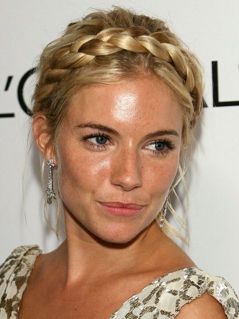 Stellar Piece: Poor Man's Guide to Messy Milkmaid Braids Latest Braided Hairstyles, Braided Half Updo, Half Updo Hairstyles, Milkmaid Braid, Half Updo, Sienna Miller, Chic Hairstyles, Braided Hairstyles Easy, Braided Updo