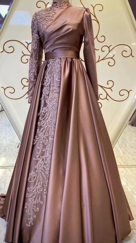 Matric Dress, Islamic Fashion Dresses, Bride Dress Simple, Kebaya Dress, Mode Kimono, Formal Dresses With Sleeves, Women Dresses Classy, Fancy Dresses Long, Dress Modern