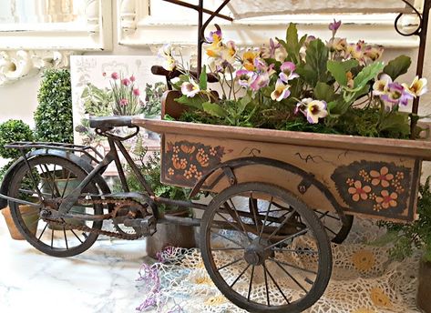 Penny's Vintage Home: Flower Cart Bicycle Bicycle Planter, Bicycle Cart, Big Chandelier, French Farmhouse Style, Garden Cart, Flower Cart, Vintage Bicycle, Vintage Bike, French Farmhouse