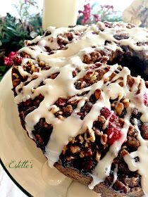 Estelle's: CHRISTMAS CRANBERRY PECAN COFFEE CAKE Christmas Coffee Cake, Christmas Bars, Christmas Breads, Cranberry Coffee Cake, Pecan Coffee Cake, Christmas Cranberry, New England Living, Breakfast Coffee Cake, Christmas Baking Recipes