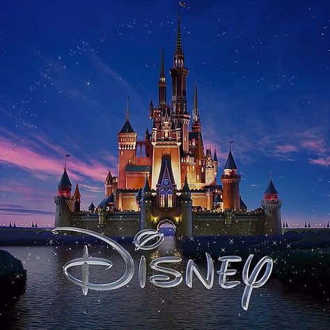 Iphone Wallpaper Mountains, Castle Cartoon, Disney Word, Random Wallpaper, Animation Disney, Disney Wallpapers, Disney Princess Movies, Castle Aesthetic, Disney Background