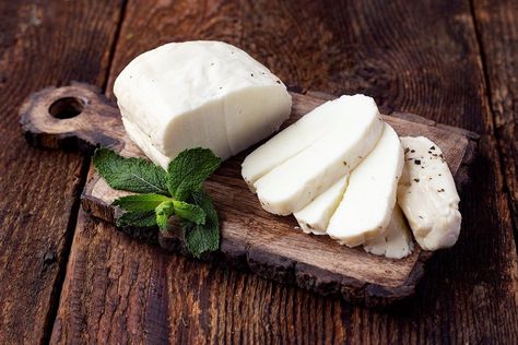 All About Halloumi, the Cheese Perfect for the Grill (and So Much More) What Is Halloumi, Cooking Halloumi, Fried Halloumi, Halloumi Cheese, Greek Cheese, Irish Butter, Grilled Halloumi, Cheese Maker, Cheese Curds