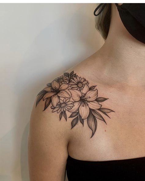 Outer Shoulder Tattoo, Front Shoulder Tattoos, Blade Tattoo, Places To Get Tattoos, Think Tattoo, Matching Best Friend Tattoos, Hip Thigh Tattoos, Small Shoulder Tattoos, Butterfly Tattoos For Women