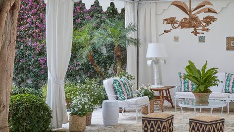 Palm Beach Interiors, Luxurious Balcony, Palm Beach Decor, Palm Beach Regency, Beach Estate, Palm Beach Style, Beach Interior, Old Fireplace, Patio Inspiration