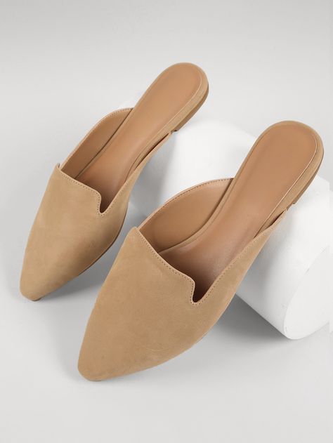 Womens Mules Outfit, Tan Mules Outfit, Mules Shoes Outfit Fall, Outfits With Mules Flats, Mules Shoes Outfit Casual, Outfits With Mules, Cute Shoes Flats, Mule Shoes Outfit, Mules Outfit