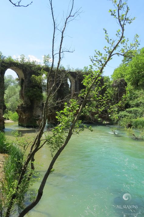 ANCIENT REMAINS IN A BEAUTIFUL LANDSCAPE IN A RIVER NEAR PREVEZA GREECE . Preveza Greece, Greece Vibes, Roman Aqueduct, Most Beautiful Beaches, Beautiful Beaches, Perfect Place, Greece, Most Beautiful, Lake