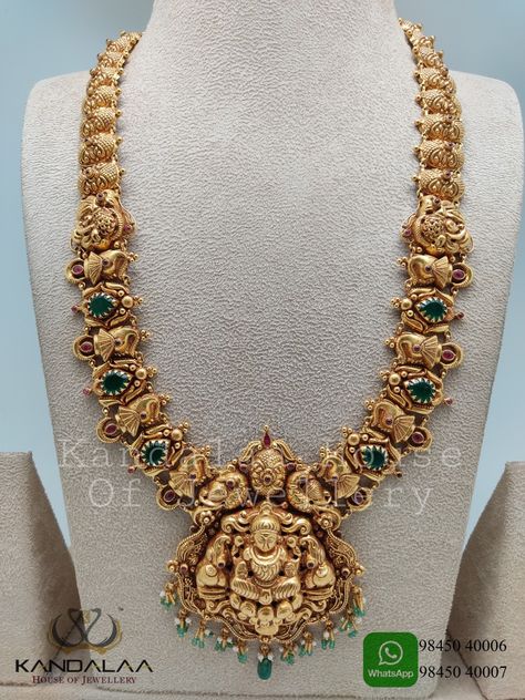 #gold #goldnecklace #goldharam #kandalaajewellers #kandalaajewelleryjayanagar #jewellery #retail #retailshop #kasumala #antique #tradition #traditionaljewellery #authentic #preciousjewels #ethnic #indian #necklace #antiquefinishjewellery #bride #southindianbride #southindianjewellery #weddingjewellery #bridaljewellery #southindianwedding #telugubride #kannadabride #tamilbride #bridesofkarnataka #nakashara #pachihara #antiquehara #longnecklace #nakasnecklace #antiquenecklace #templejewellery Antique Necklace Gold, Temple Jewellery Earrings, Gold Haram, Wedding Jewelry Sets Bridal Jewellery, Temple Jewelry Necklace, Bridal Necklace Designs, Neck Pieces Jewelry, Antique Necklaces Design, Black Beads Mangalsutra Design