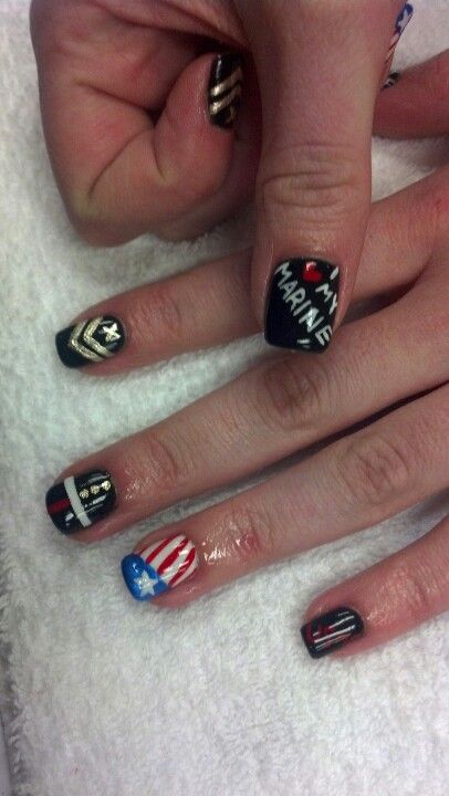 Marine themed nails done by my beat friend Beth! Astros Nails, Marine Corps Nails, Usmc Nails, Louis Nails, Usmc Graduation, Military Nails, Marine Nails, Marine Sister, Toenail Art