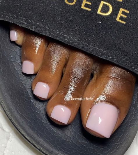 Toenail Polish Black Women, Pink White Pedicure, Clear Pink Pedicure, Birthday Toe Nail Ideas, Pedicure Ideas Dark Skin, Baby Pink Toes Nails, Light Pink Acrylic Toes, Nude Acrylic Toe Nails, Birthday Toes Nails