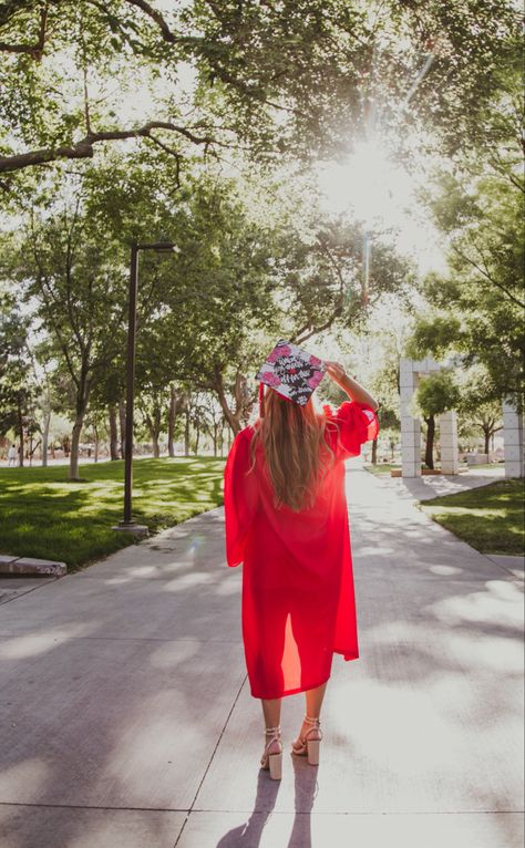 Unlv Graduation Photos, Unlv Graduation, Grad Pictures, Grad Pic, Graduation Picture, Graduation Picture Poses, Grad Pics, Grad Photos, Graduation Photos