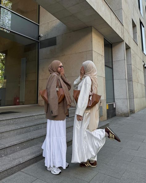 our spring essential - white skirt🤍👯‍♀️ #modestoutfit #modestoutfits #hijabfashion #hijabstyle #ootdfashion #ootdhijab #springfashion #springstyle #longskirt #whiteskirt #matchingoutfits Outfits With Friends, Islamic Affirmations, Coffee Gilmore, Islam Journal, Uggs Fall, Islamic Journal, Modest Girly Outfits, Gilmore Girls Outfits, Minimalistic Fashion