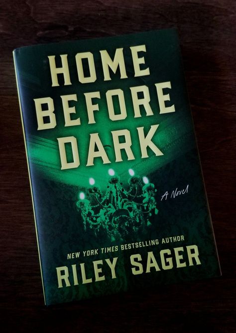 Home Before Dark Book, Home Before Dark Riley Sager Aesthetic, Female Protagonist, Horror House, The Uncanny, Book Community, Telling Stories, Ghost Stories, Horror Stories