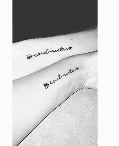 Sisterhood Tattoos, Small Bff Tattoos, Friend Tats, Bestie Tats, Soul Sister Tattoos, Small Best Friend Tattoos, Cute Best Friend Tattoos, Best Friend Tattoo, Matching Friends