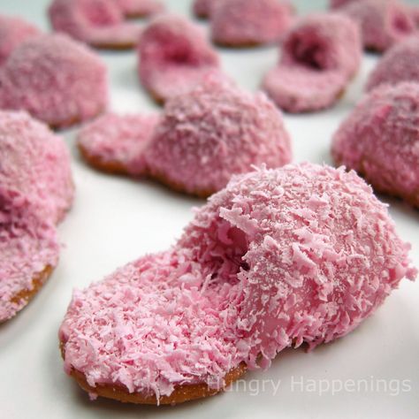 Hungry Happenings: How to make Pink Fuzzy Slipper Cookies out of Nutter Butters Pjs Party, How To Make Pink, Easter Bunny Cookies, Nutter Butter Cookies, Nutter Butter, Pot Crafts, Sale Ideas, Bunny Cookies, Peanut Butter Filling