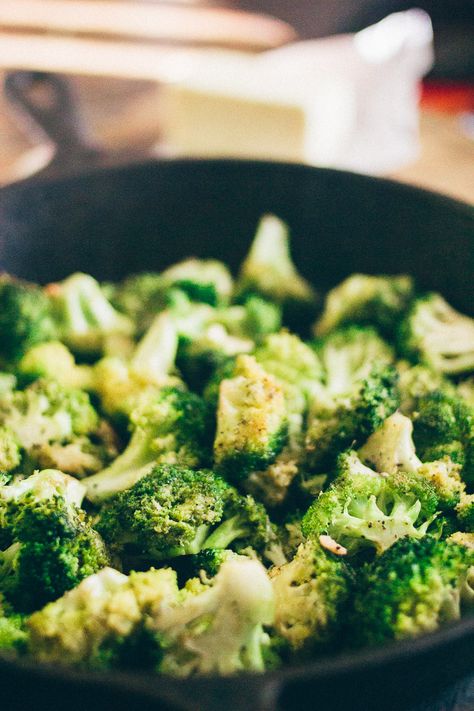 Butter and Garlic Grilled Broccoli #Vegetarian #Grilled Grilled Broccoli, Vegetarian Paleo, Garlic Butter, Paleo Gluten Free, Skillet, Salt And Pepper, Broccoli, Garlic, Grilling