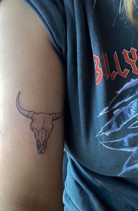 Flower Bull Tattoos, Bullhead Tattoo, Texas Tattoo Ideas, Western Tats, Cow Skull Tattoo, Trio Tattoos, Bull Skull Tattoo, Cow Skull Tattoos, Tree Tattoo Arm