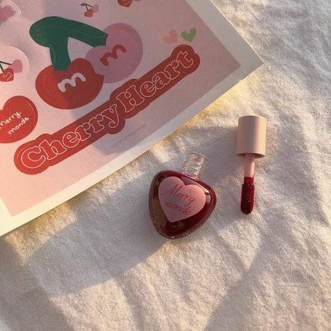 Heart Shaped Makeup, Makeup Tools Products, Lovecore Aesthetic, Cherry Baby, I See Red, Cherry Wine, Pretty Makeup Looks, Heart Sign, Red Aesthetic