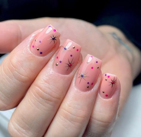 30 Short Christmas Nails for the Holiday Season Short Christmas Nail Designs, Short Christmas Nails, Pink Christmas Nails, Disco Nails, Holiday Manicure, New Year Nails, New Years Nail Art, 3d Nail Art Designs, New Years Eve Nails