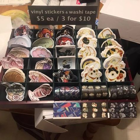 Artist Booth, Fancy Wrapping, Table Booth, Sticker Display, Convention Booth, Creative Booths, Vendor Ideas, Art Booth, Art Fair Booth