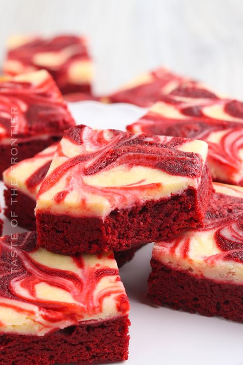 Velvet Desserts, Red Velvet Cheesecake Brownies, Red Velvet Desserts, Cheesecake Brownies Recipe, Red Velvet Recipes, Red Velvet Brownies, Cheese Brownies, Cheesecake Brownie, Cream Cheese Brownies