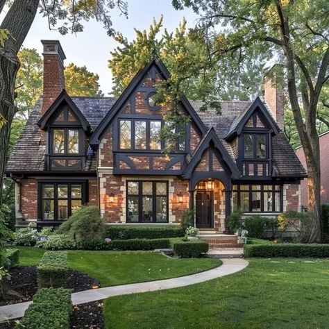 Tudor Revival House Exterior, English Tudor Cottage, Tudor Furniture, Tudor House Exterior, Tudor Style House, English Tudor Homes, Dallas House, Tudor Cottage, Architecture Classic