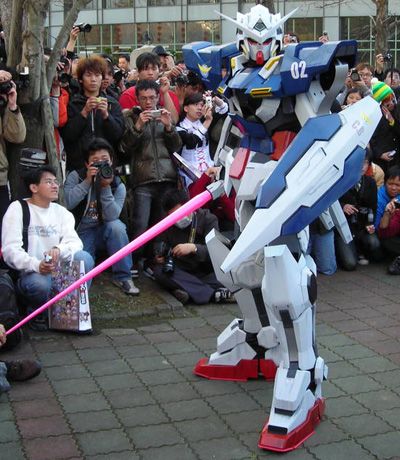 exia Gundam Cosplay, Power Girl Cosplay, Comicon Cosplay, Cosplay Men, Gundam Exia, Robot Costumes, Cosplay Armor, Epic Cosplay, Cool Cosplay