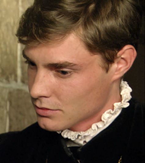 Edward Seymour Played by Max Brown - The Tudors Edward Seymour The Tudors, Edward Seymour, Gwayne Hightower, Max Brown, The Tudors, By Max, Hair Styles, Hair, White