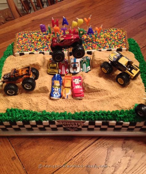 Birthday Cake Monster Truck, Monster Truck Birthday Party Ideas Food, Cake Monster Truck, Monster Jam Birthday Cake, Monster Jam Cake, Monster Truck Birthday Cake, Truck Birthday Cake, Monster Jam Birthday Party, Monster Jam Birthday