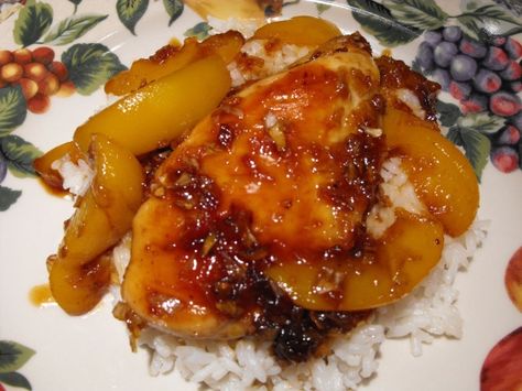 Peachy Chicken Peachy Chicken Recipe, Peachy Chicken, Barbecue Sauce Chicken, Malt Vinegar, Peach Chicken, Lipton Onion Soup Mix, Vinegar Bottle, Peach Slices, Chicken Food