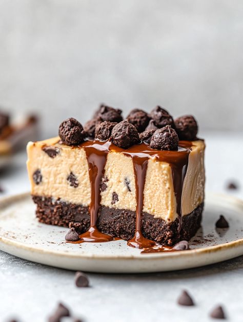 Chocolate Chip Cookie Dough Cheesecake 🍫  🍫 𝗜𝗻𝗴𝗿𝗲𝗱𝗶𝗲𝗻𝘁𝘀  Edible Chocolate Chip Cookie Dough: 1 ½ cups (168g) almond flour 🌰 ¾ cup (150g) light brown sugar 🍬 ¼ cup (50g) granulated sugar 🍬 ½ cup (113g) unsalted European-style butter 🧈 2 tsp (10ml) vanilla extract 🍦 ½ tsp salt 🧂 1-2 tbsp (15-30ml) milk, as needed 🥛 ½ cup mini chocolate chips 🍫 Press-In Oreo Crust: 1 ¾ cups crushed Oreo cookies (about 25-26 cookies) 🍪 6-8 tbsp (85-113g) unsalted butter, melted 🧈 ½ tsp salt 🧂 Creme Brulee Cheesecake Bars, Chocolate Chip Cookie Dough Cheesecake, Edible Chocolate Chip Cookie Dough, Cheesecake Ingredients, Creme Brulee Cheesecake, Crushed Oreo, Dreamy Christmas, Pistachio Cheesecake, Cookie Dough Cheesecake