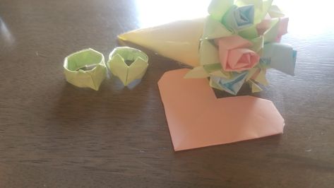 Sticky Note Origami, Funny Ideas, Stick Notes, Paper Things, Forever Flowers, Sticky Note, Sticky Notes, Christmas Ideas, Making Out