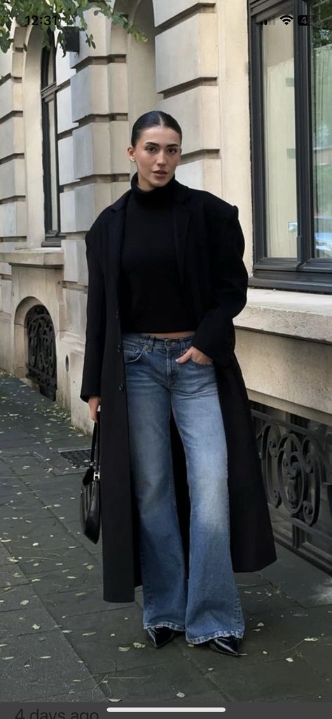 Blue Wide Jeans Outfit, Wide Jeans Outfit Winter, Wide Leg Jeans Winter Outfit, Look Wide Leg Jeans, Wide Leg Jeans Winter, Wide Jeans Outfit, Madrid Outfits, Look Wide Leg, Jeans Winter