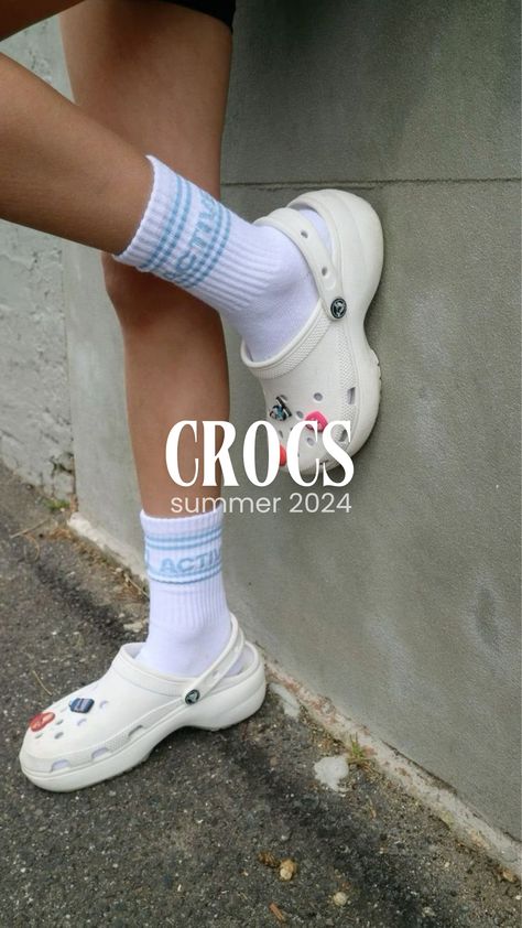 Crocs Womens Classic Platform Clog #crocs #summer #summerinspo Crocs Summer, Crocs Platform Clog, Birks Outfit, Crocs Platform, Clog Crocs, Crocs Outfit, Platform Crocs, Platform Clogs, Summer Fits