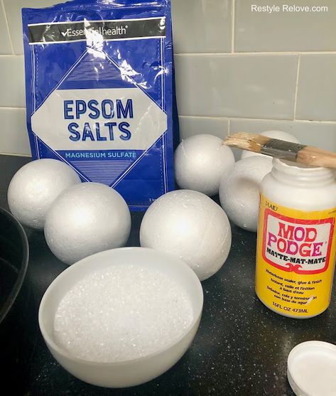 DIY Epsom Salts Snow Ball Tree Decorations Epsom Salt Ornaments, Snow Ball Decorations, Snow Decorations Diy, Winter Ball Decorations, Snowball Decor, Canterbury Cottage, Snowball Ornament, Diy Christmas Ball, Snow Decorations