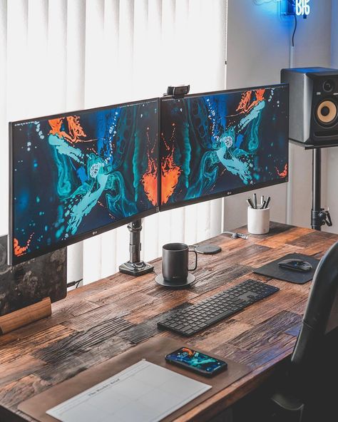 Minimal Setups on Instagram: “Dual monitor arm setup by @araltasher #minimalsetups #workspace #dualmonitors #office #workspaces #desk #desksetup #workspacegoals” Gorgeous Office, White Office Furniture, Mesa Home Office, Corner Desk Office, Office Architecture, Corporate Office Decor, Corporate Office Design, Dual Monitor, Modern Office Design