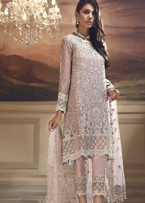 Ladies Salwar Kameez, Pakistani Women Dresses, Designer Salwar Kameez, Designer Punjabi Suits, Pakistani Salwar, Pakistani Party Wear, Miroslava Duma, Salwar Dress, Pakistani Designer Suits