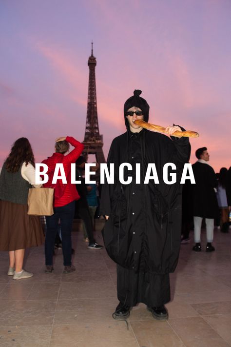 Demna Balenciaga campaign with male model eating baguette in front of Eiffel tower with a Parisian aesthetic Balenciaga Campaign, Balenciaga Aesthetic, Balenciaga Runway, Balenciaga Fashion, Brand Aesthetic, Aesthetic Outfits Men, Holiday Campaign, Luxury Branding Design, Brand Campaign